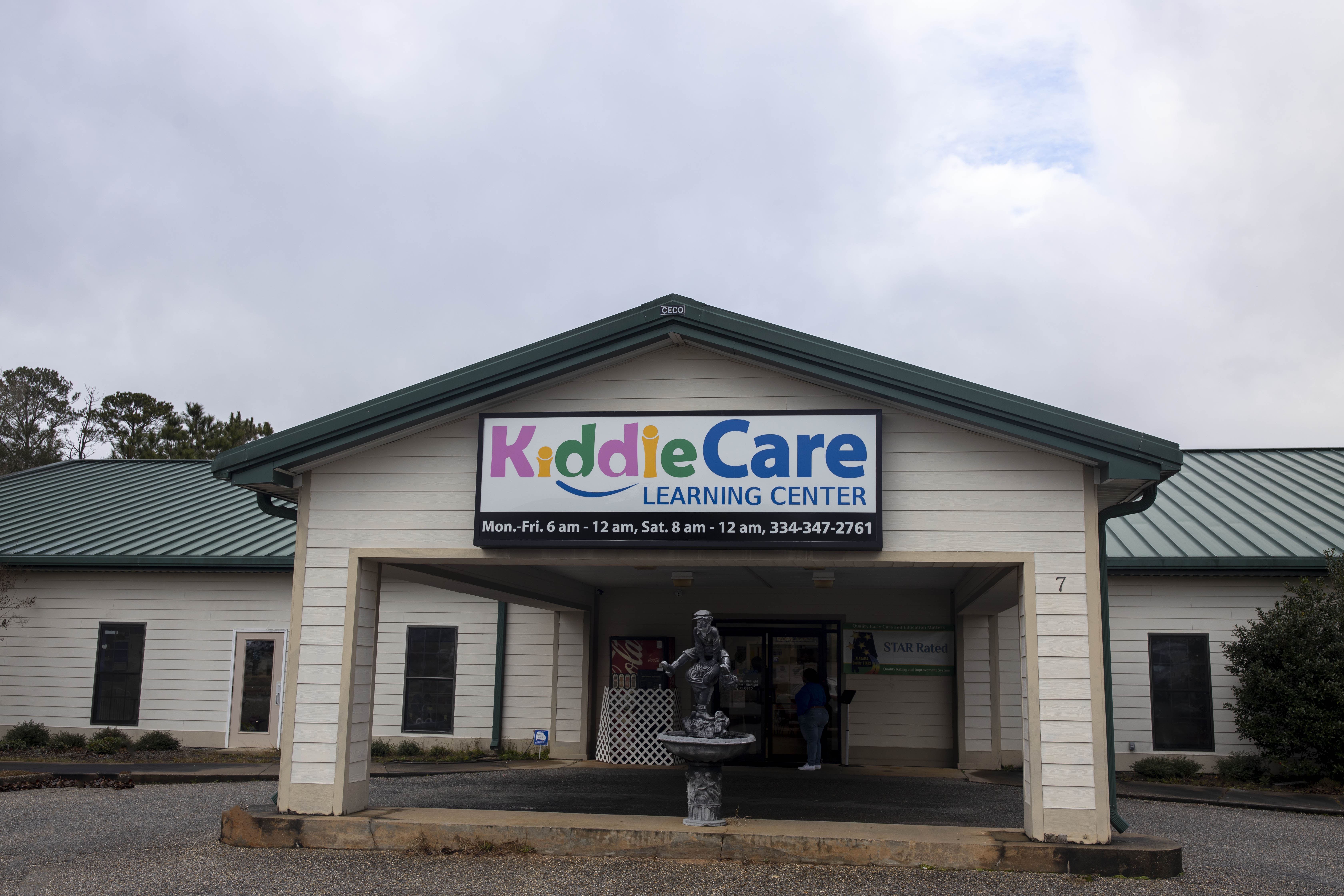 Dothan location building for Kiddie Care Learning Center